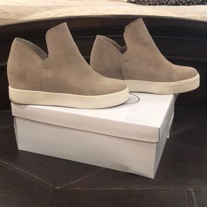 Steve Madden Wrangle Taupr Suede Loafer size 7.5